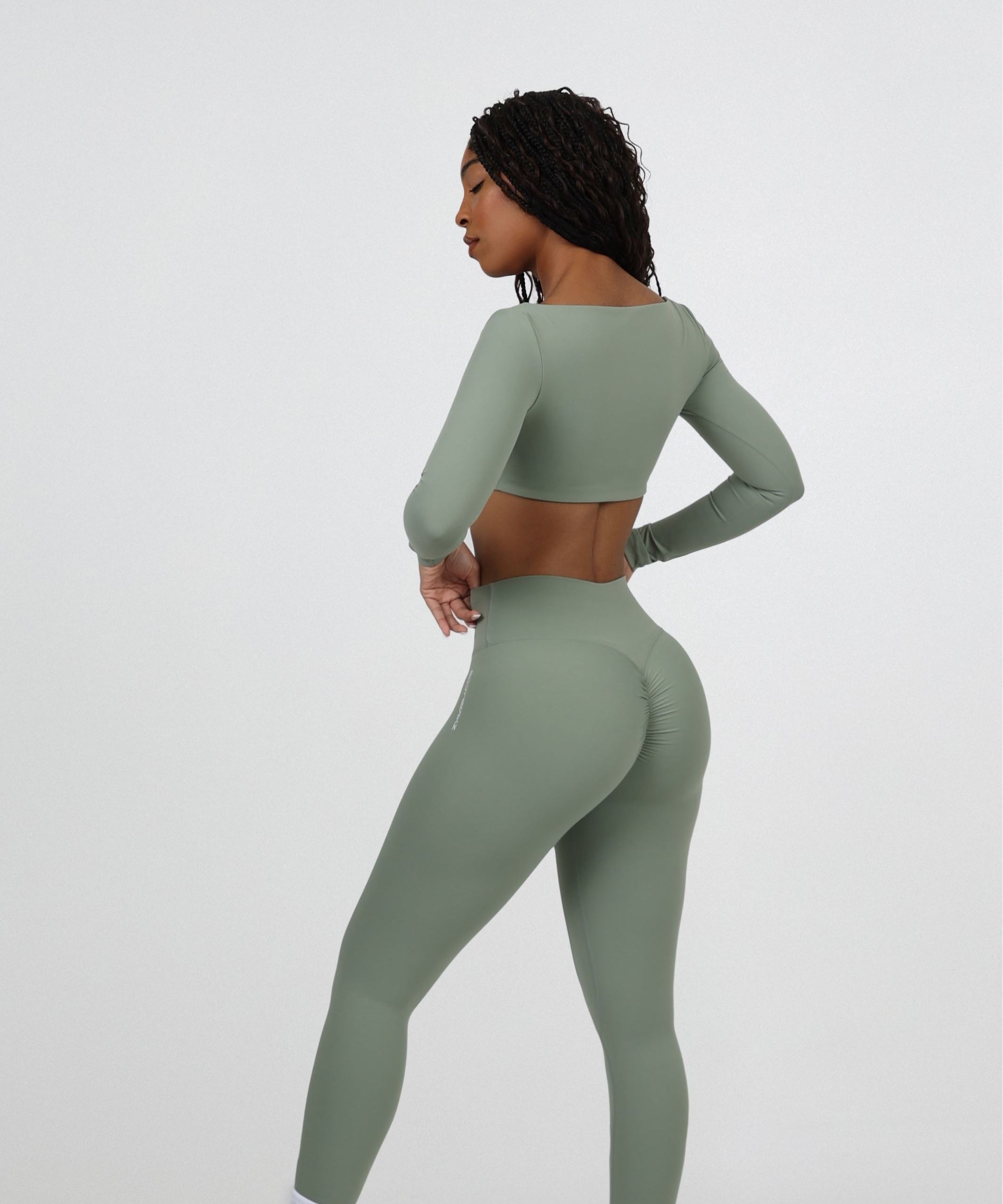 HIGH WAISTED SCRUNCH YOGA PANTS bodywerkz 