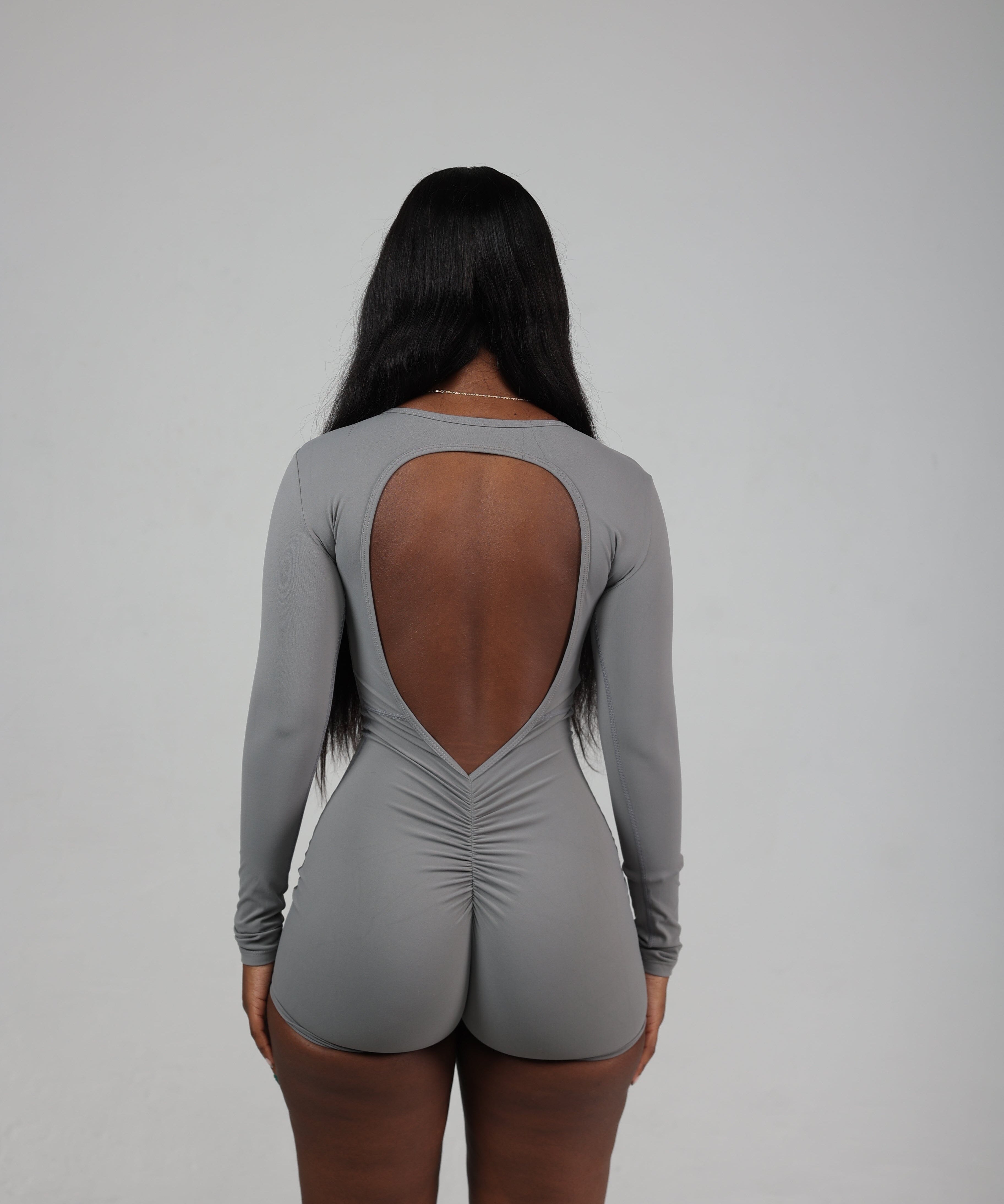 LONG SLEEVE VBACK ROMPER bodywerkz 